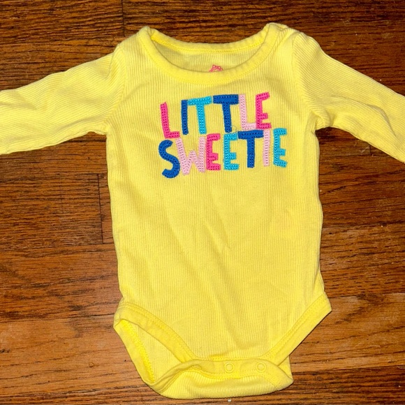 Newborn girl bundle - Picture 7 of 17